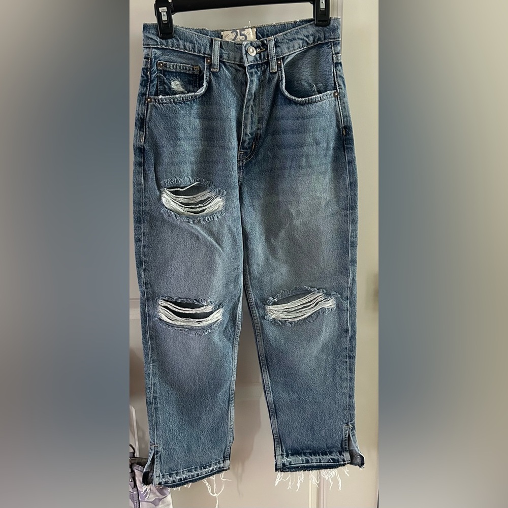 FREE PEOPLE Yosemite B High Rise Distressed Ripped Jeans 25 NWOT - Picture 3 of 11